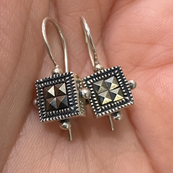Jewelry - Vintage 925 Sterling Silver Marcasite Square Ladies Dangle Drop Earrings